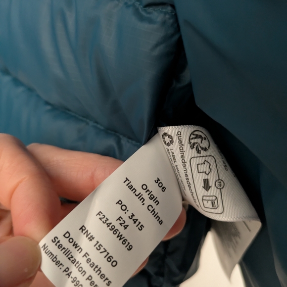 Cotopaxi Men's Teal and Rust Puffer Vest - Picture 5 of 10